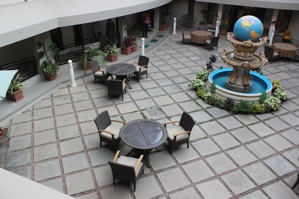Hotel Lubumbashi Buitenkant foto