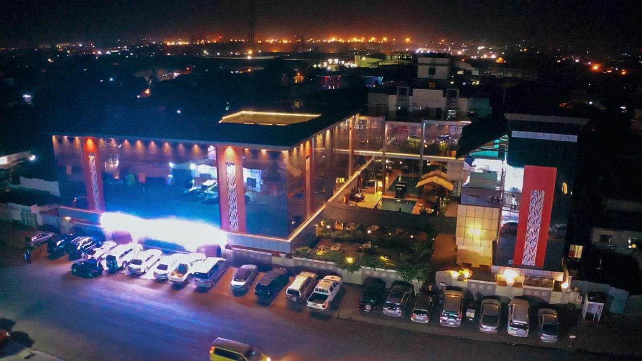 Hotel Lubumbashi Buitenkant foto