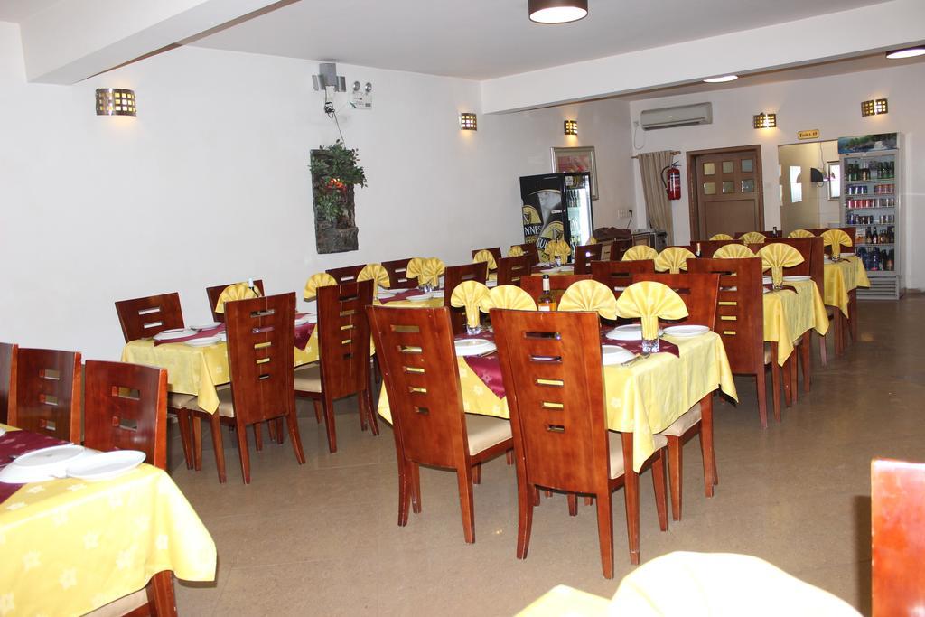 Hotel Lubumbashi Buitenkant foto