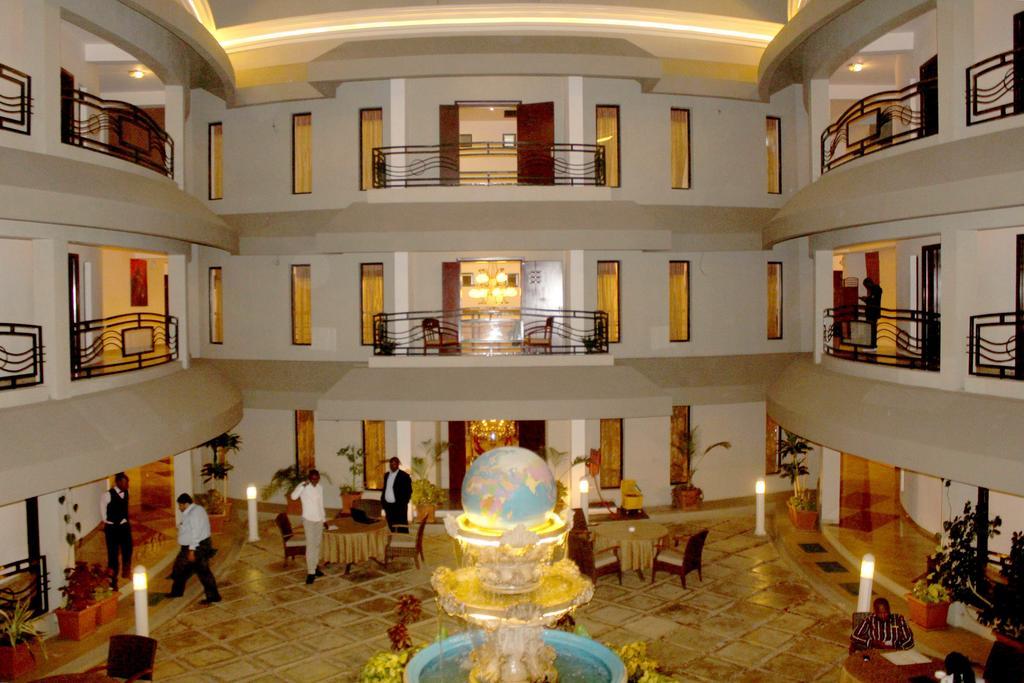 Hotel Lubumbashi Buitenkant foto