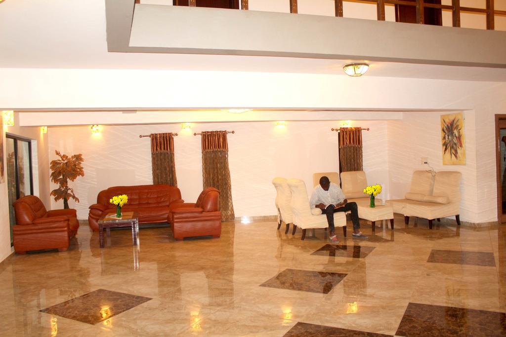Hotel Lubumbashi Buitenkant foto