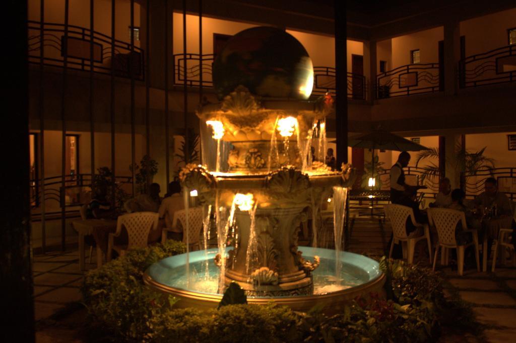 Hotel Lubumbashi Buitenkant foto