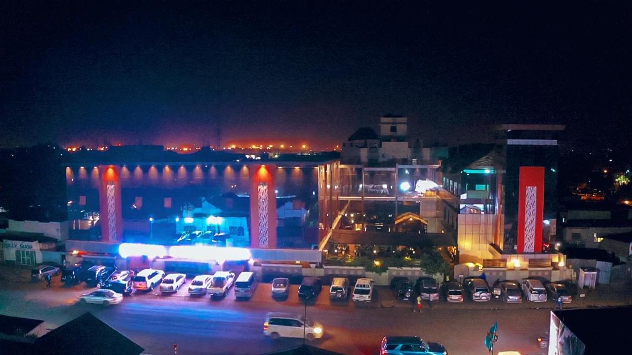 Hotel Lubumbashi Buitenkant foto