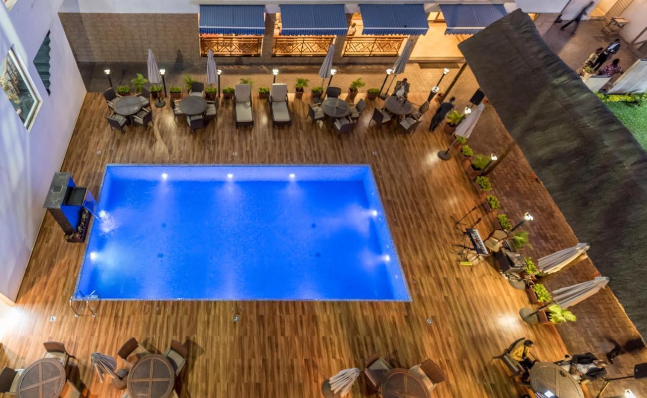 Hotel Lubumbashi Buitenkant foto